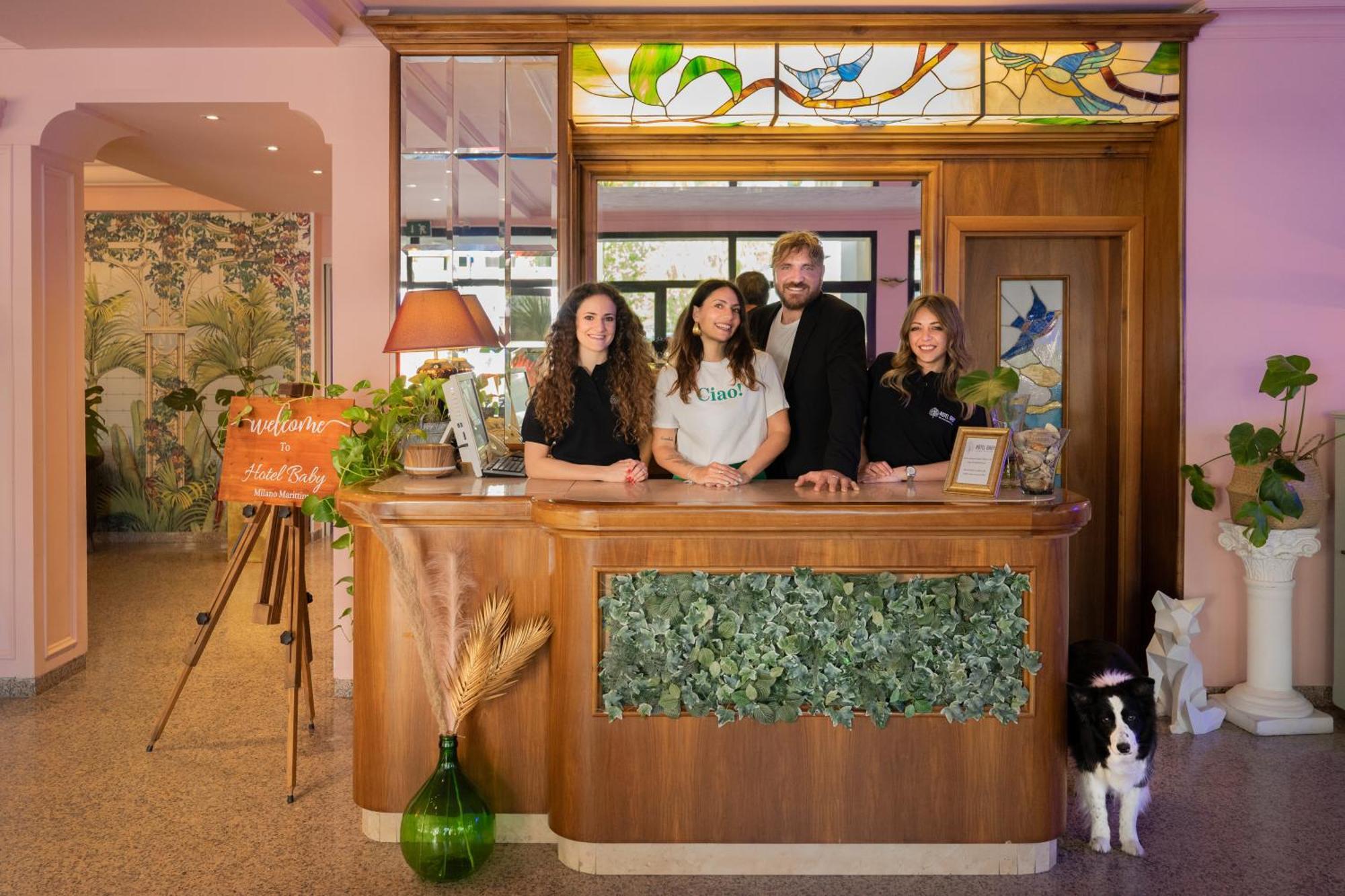 Hotel Baby B&B Милано Мартима Екстериор снимка